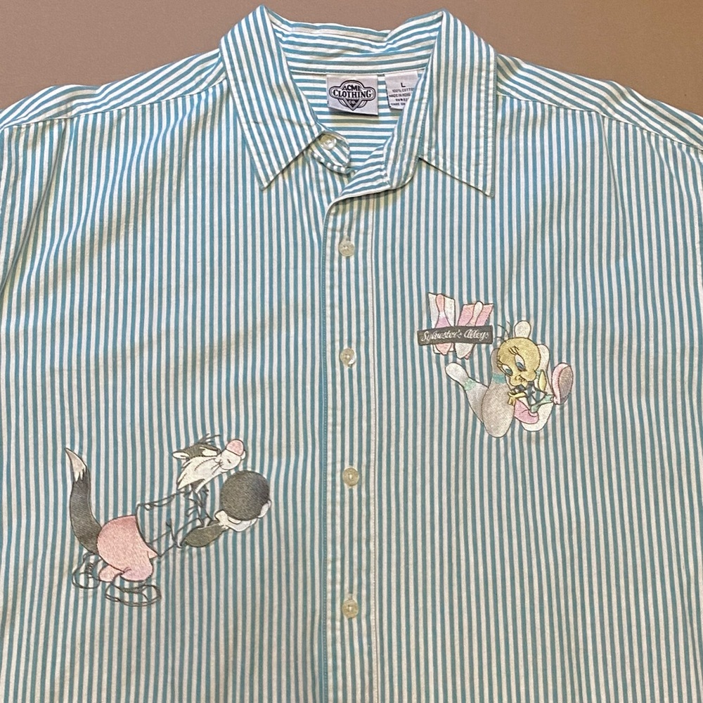 90s Vintage ACME Sylvester & Tweety Teal and White Cotton Button Down Shirt